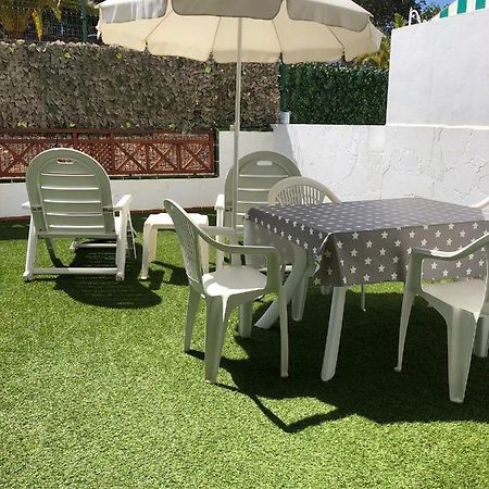 Apartamento De 1 Dormitorio En Victoria Court 2 Los Cristianos. 洛斯克里斯蒂亚诺斯 外观 照片