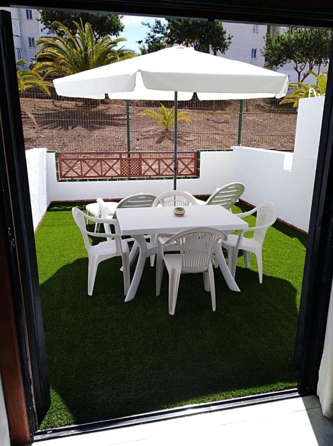 Apartamento De 1 Dormitorio En Victoria Court 2 Los Cristianos. 洛斯克里斯蒂亚诺斯 外观 照片