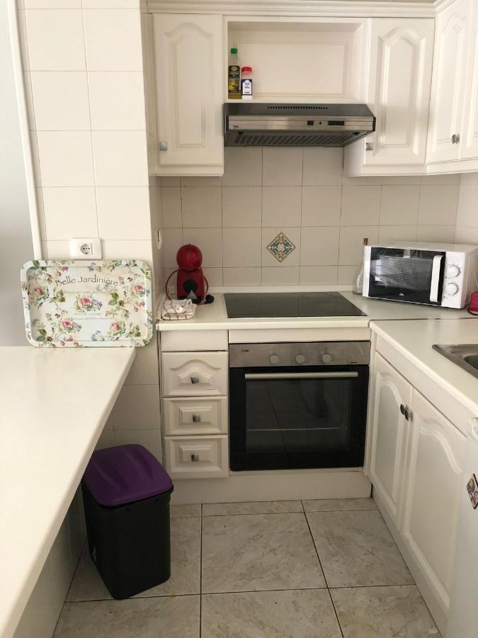 Apartamento De 1 Dormitorio En Victoria Court 2 Los Cristianos. 洛斯克里斯蒂亚诺斯 外观 照片