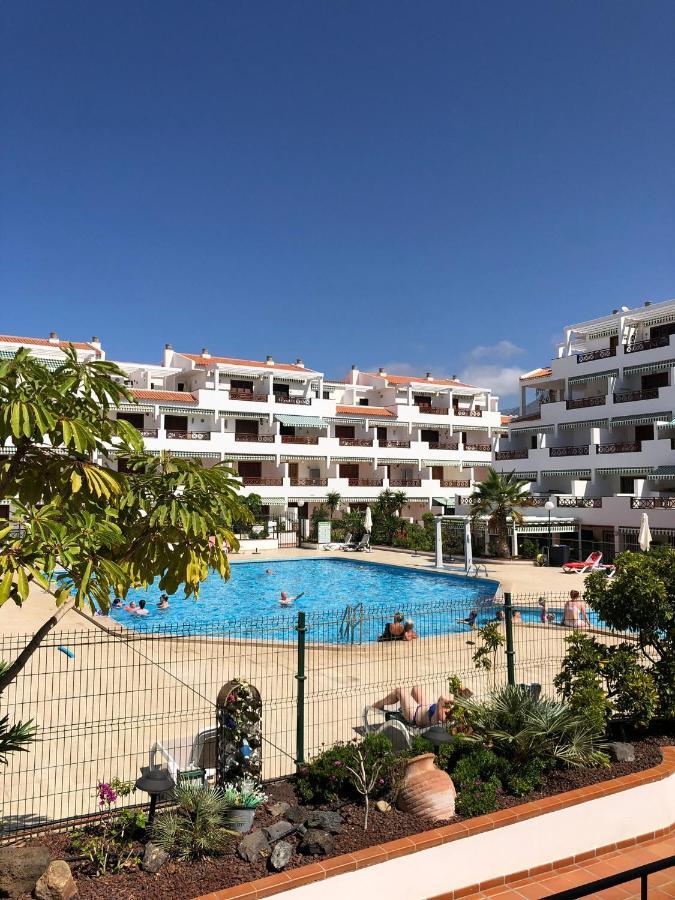 Apartamento De 1 Dormitorio En Victoria Court 2 Los Cristianos. 洛斯克里斯蒂亚诺斯 外观 照片